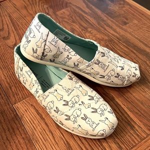 Limited Edition White Bunny Rabbit Toms